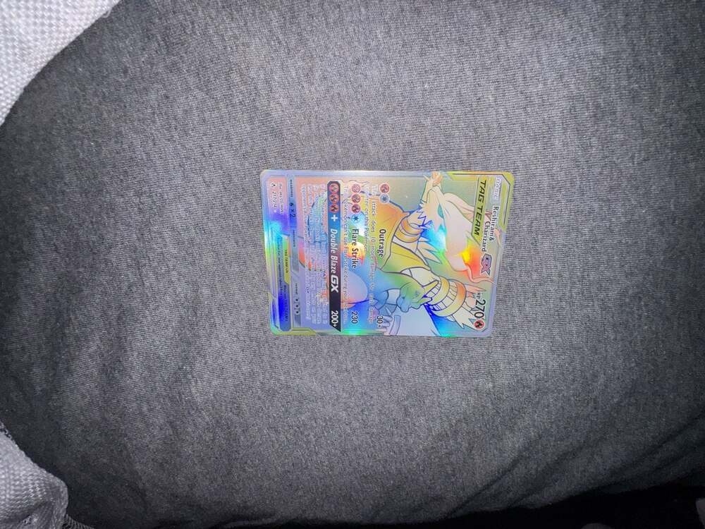 Reshiram & Charizard GX Rainbow Secret Rare 217/214 Tag Team Sun & Moon UB